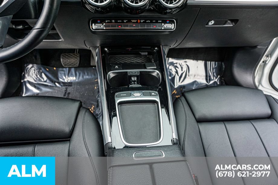 Used 2024 Mercedes-Benz GLB 250 image 40
