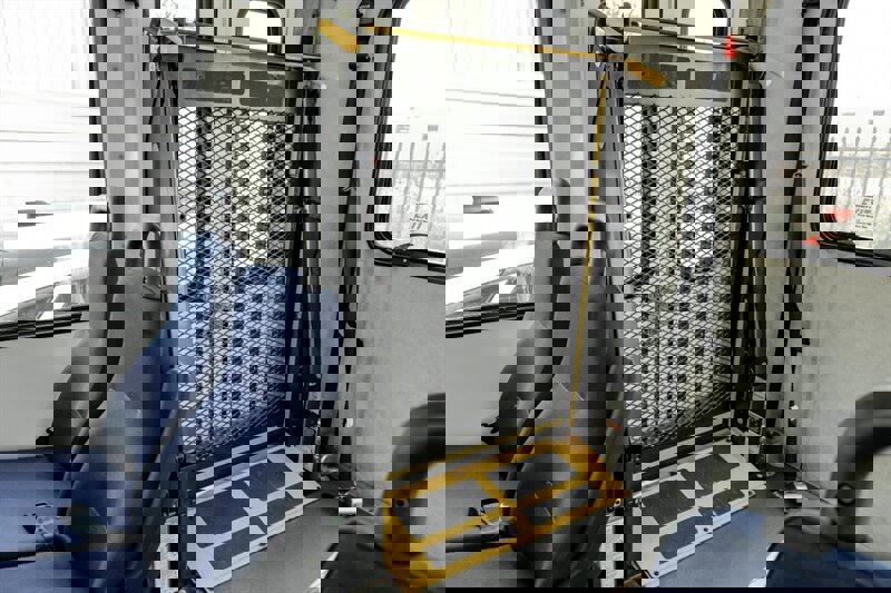 Used 2014 Ford E-350 and Econoline 350 Super Duty image 37