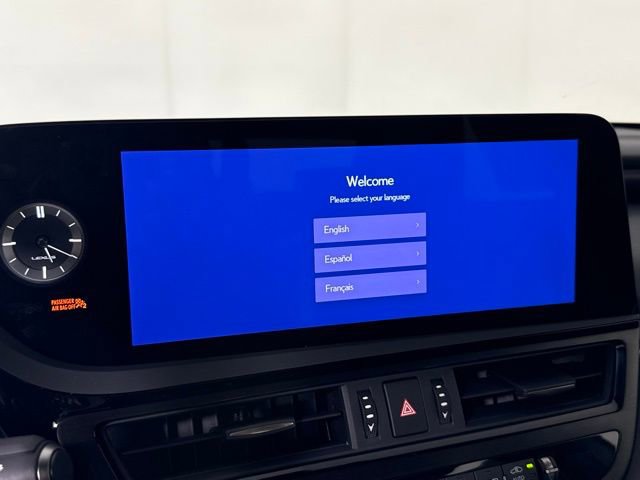 New 2025 Lexus ES 300h w/ Premium Package image 16