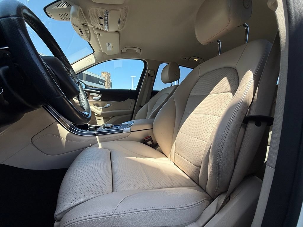 Used 2018 Mercedes-Benz GLC 300 4MATIC image 35