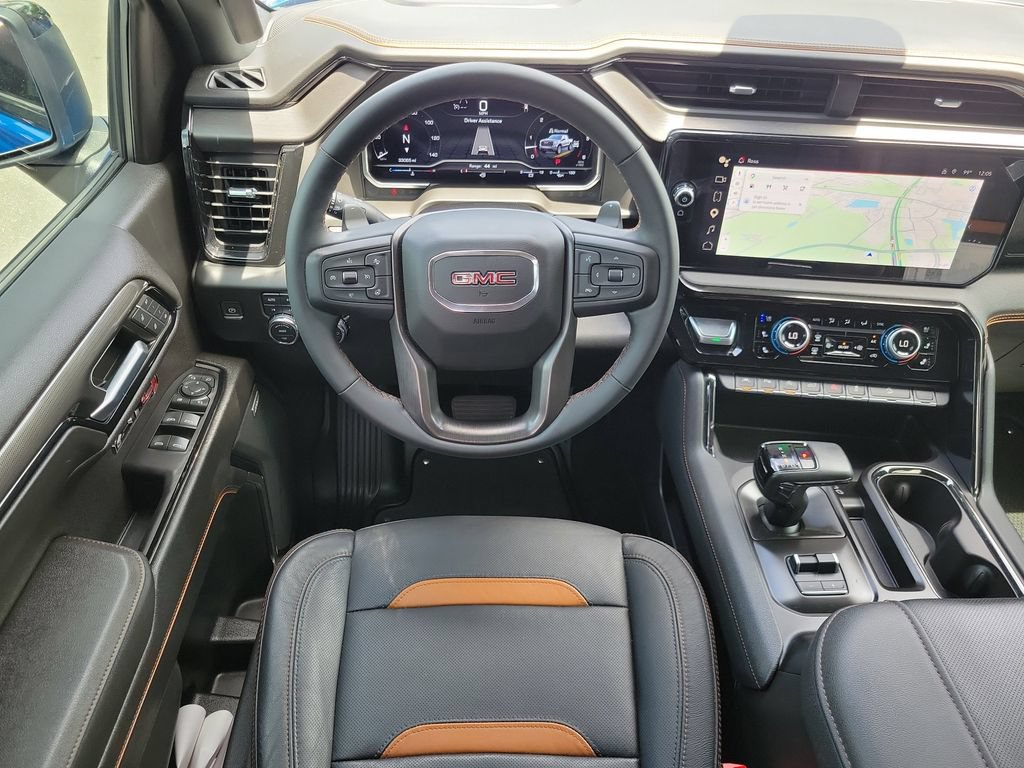 Used 2023 GMC Sierra 1500 AT4 w/ AT4 Premium Package AWD/4WD image 17