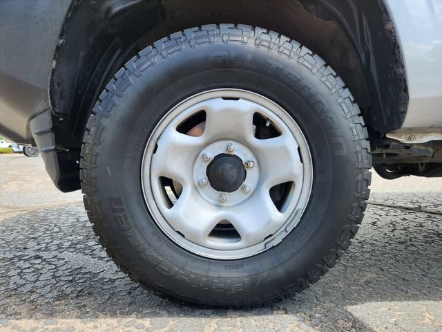 Used 2020 Toyota Tacoma SR AWD/4WD image 27
