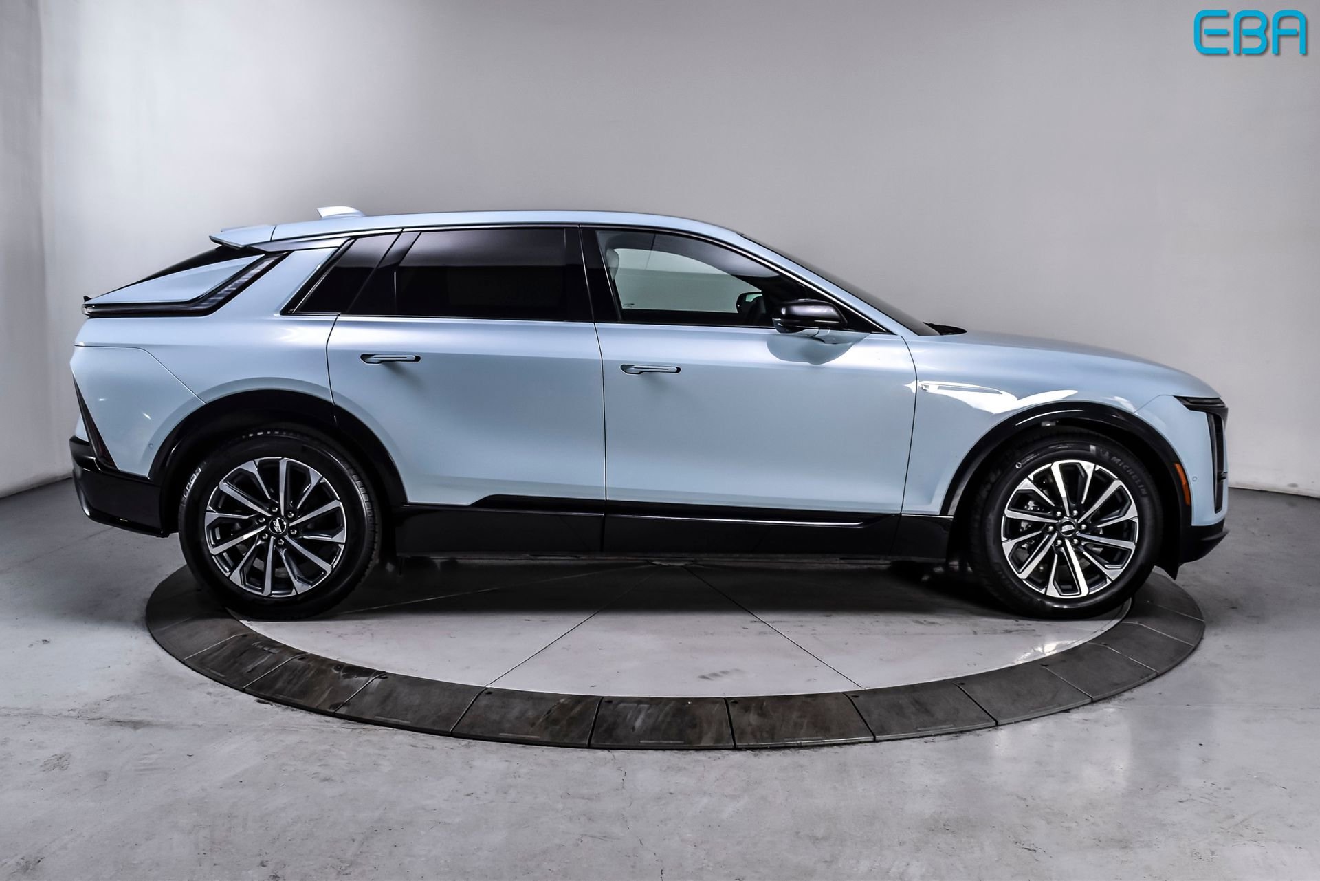 Used 2024 Cadillac Lyriq Sport image 7