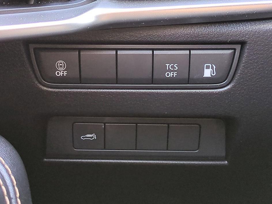 Certified 2024 MAZDA CX-90 Plug-In Hybrid w/ Preferred image 16