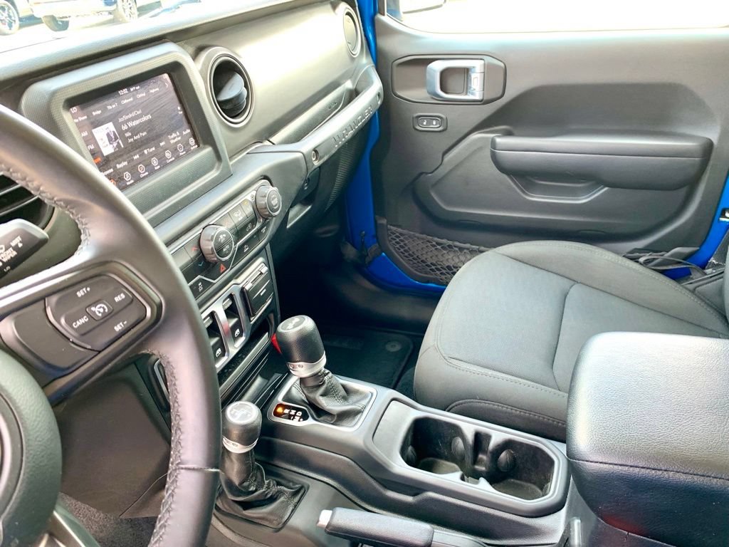 Used 2021 Jeep Wrangler Sport AWD/4WD image 34