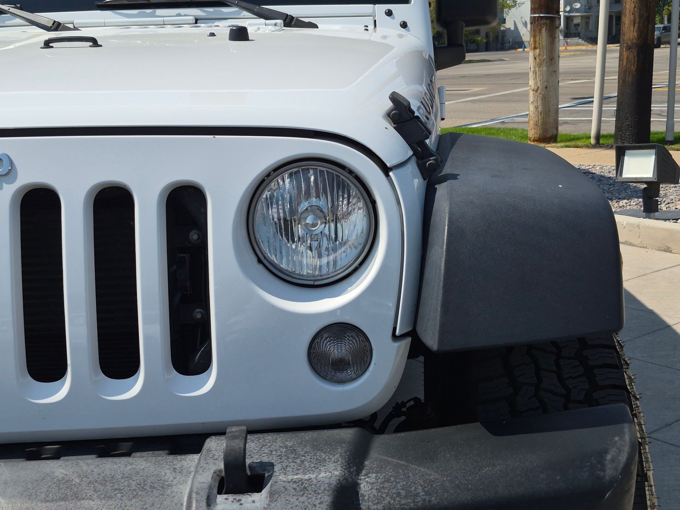 Used 2017 Jeep Wrangler Unlimited Rubicon w/ Cold Weather Group AWD/4WD image 11