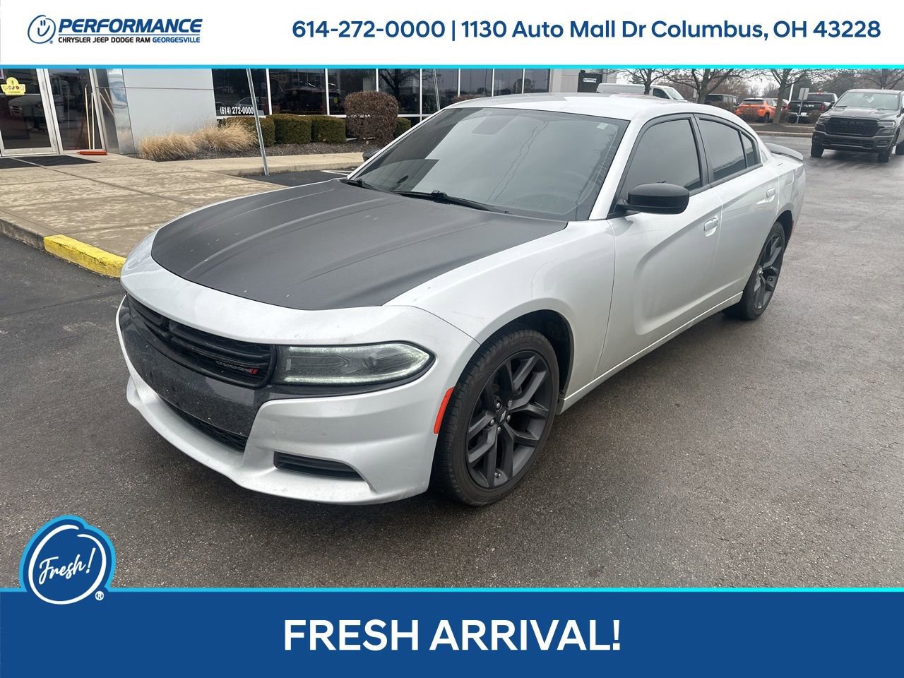 Used 2022 Dodge Charger SXT w/ Blacktop Package image 8
