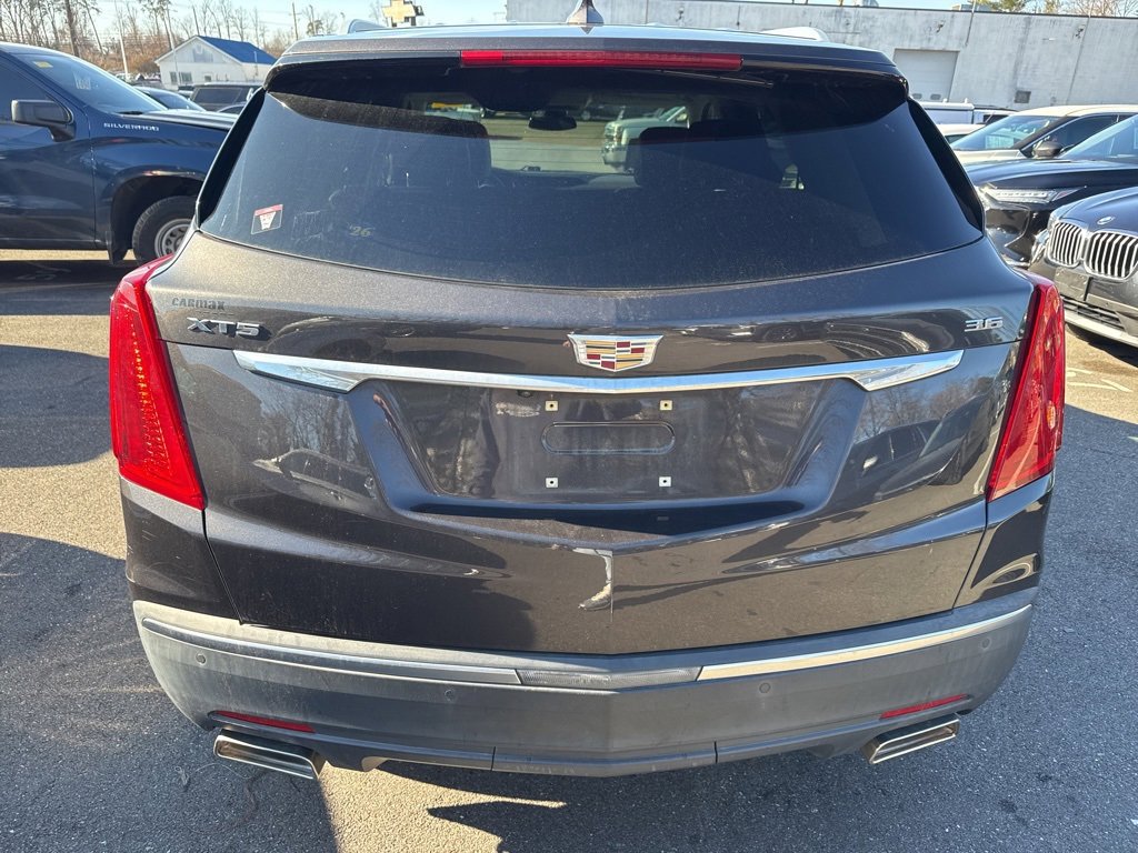 Used 2017 Cadillac XT5 Luxury w/ Driver Awareness Package image 4