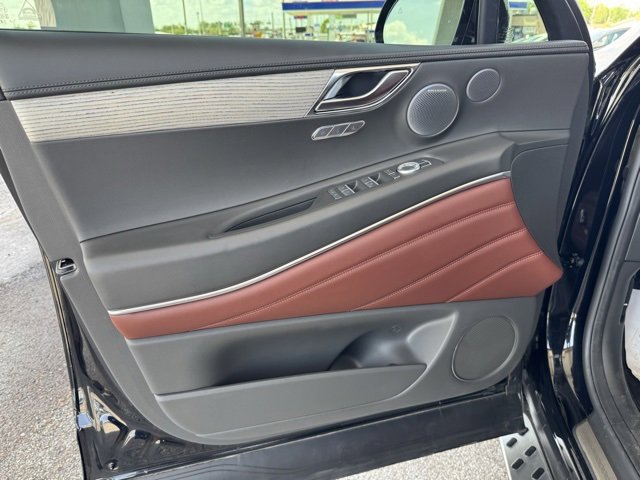 Used 2025 Genesis GV80 3.5T Prestige image 18