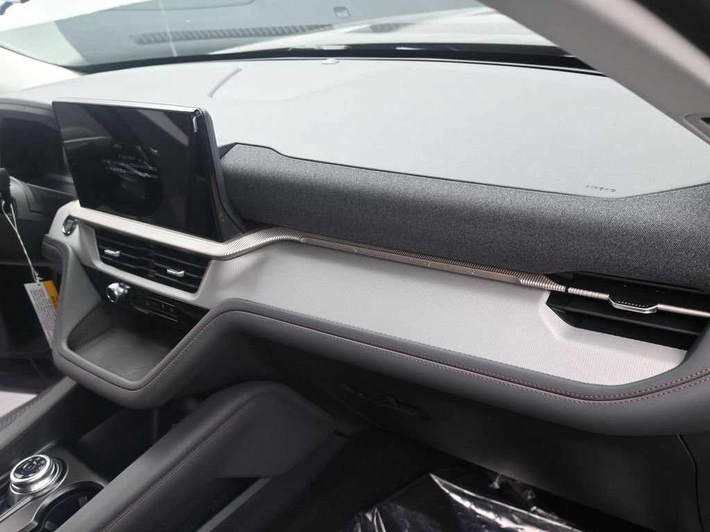 New 2026 Ford Explorer Active w/ Active Comfort Package image 2