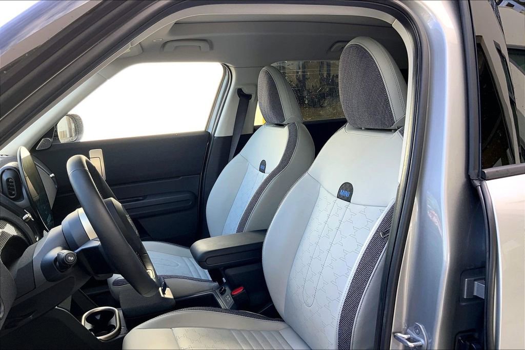 Certified 2025 MINI Cooper Countryman S w/ Comfort Package Max image 26