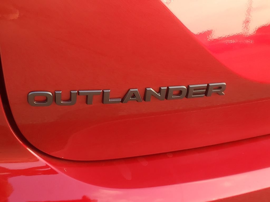 New 2026 Mitsubishi Outlander AWD image 38