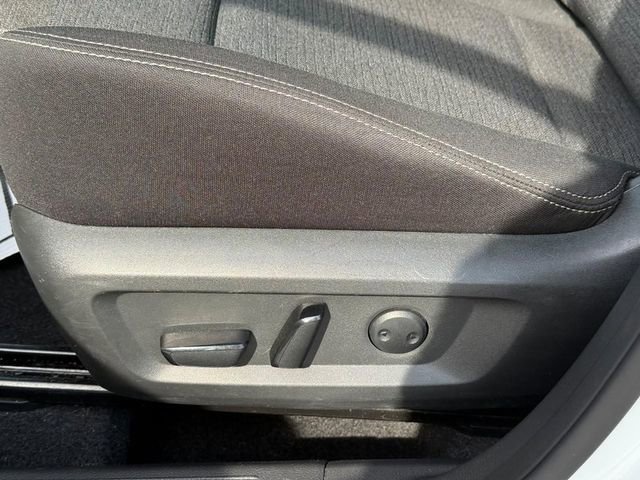 Used 2021 Nissan Rogue SV AWD/4WD image 18