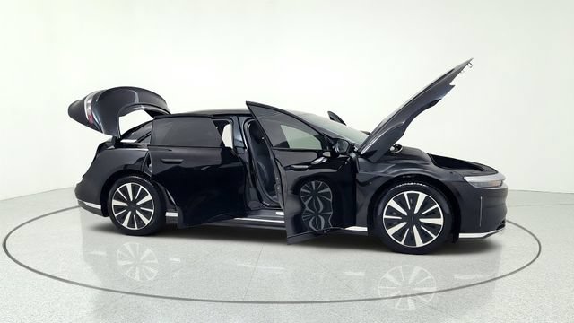 Used 2025 Lucid Air Pure RWD image 20