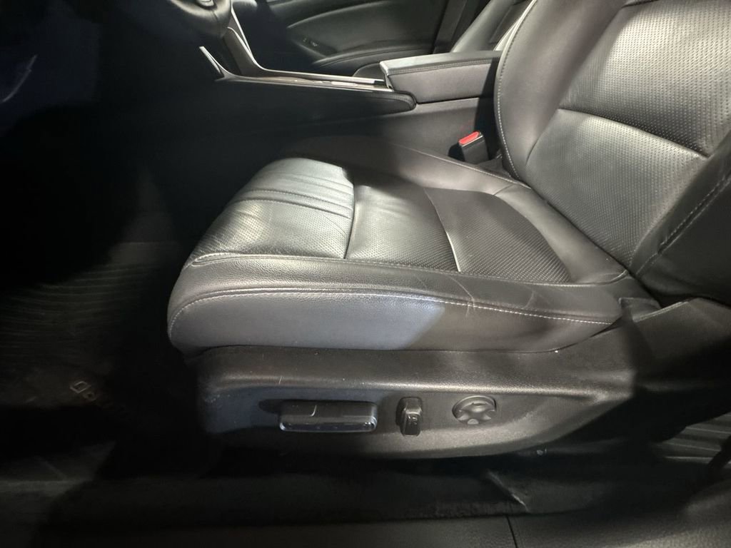 Certified 2022 Honda Accord EX-L image 18