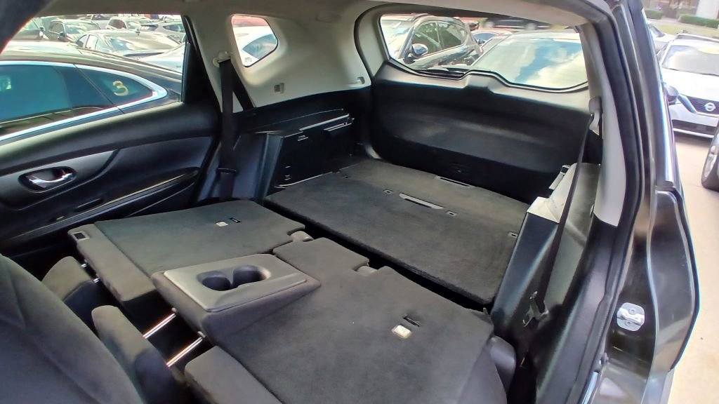 Used 2015 Nissan Rogue S image 13