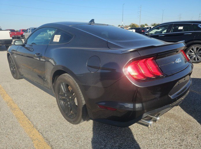 Used 2020 Ford Mustang GT RWD image 4