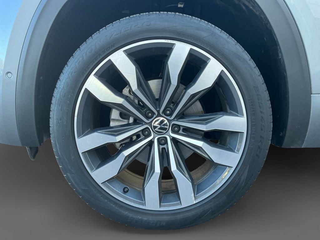 Used 2022 Volkswagen Atlas SEL Premium image 14