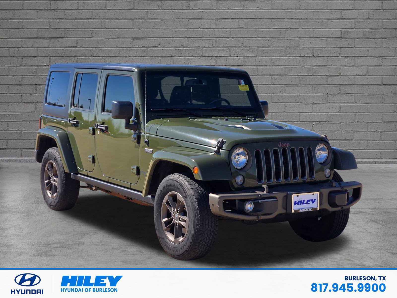 Used 2016 Jeep Wrangler Unlimited Sahara AWD/4WD image 2