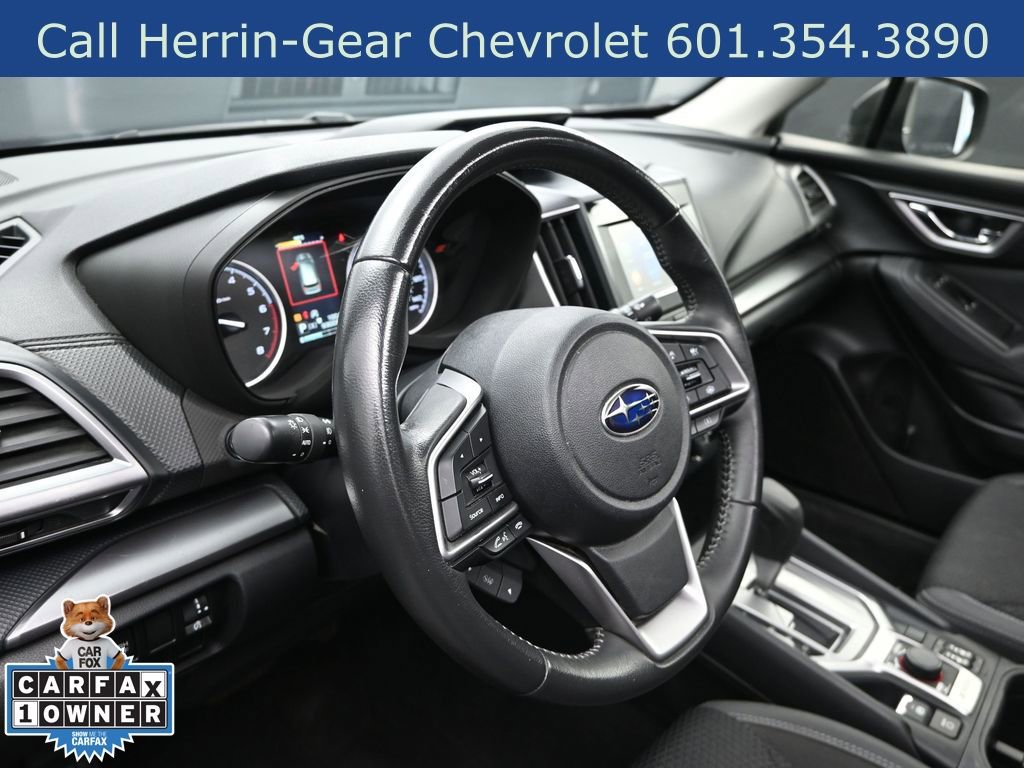 Used 2023 Subaru Forester Premium image 12