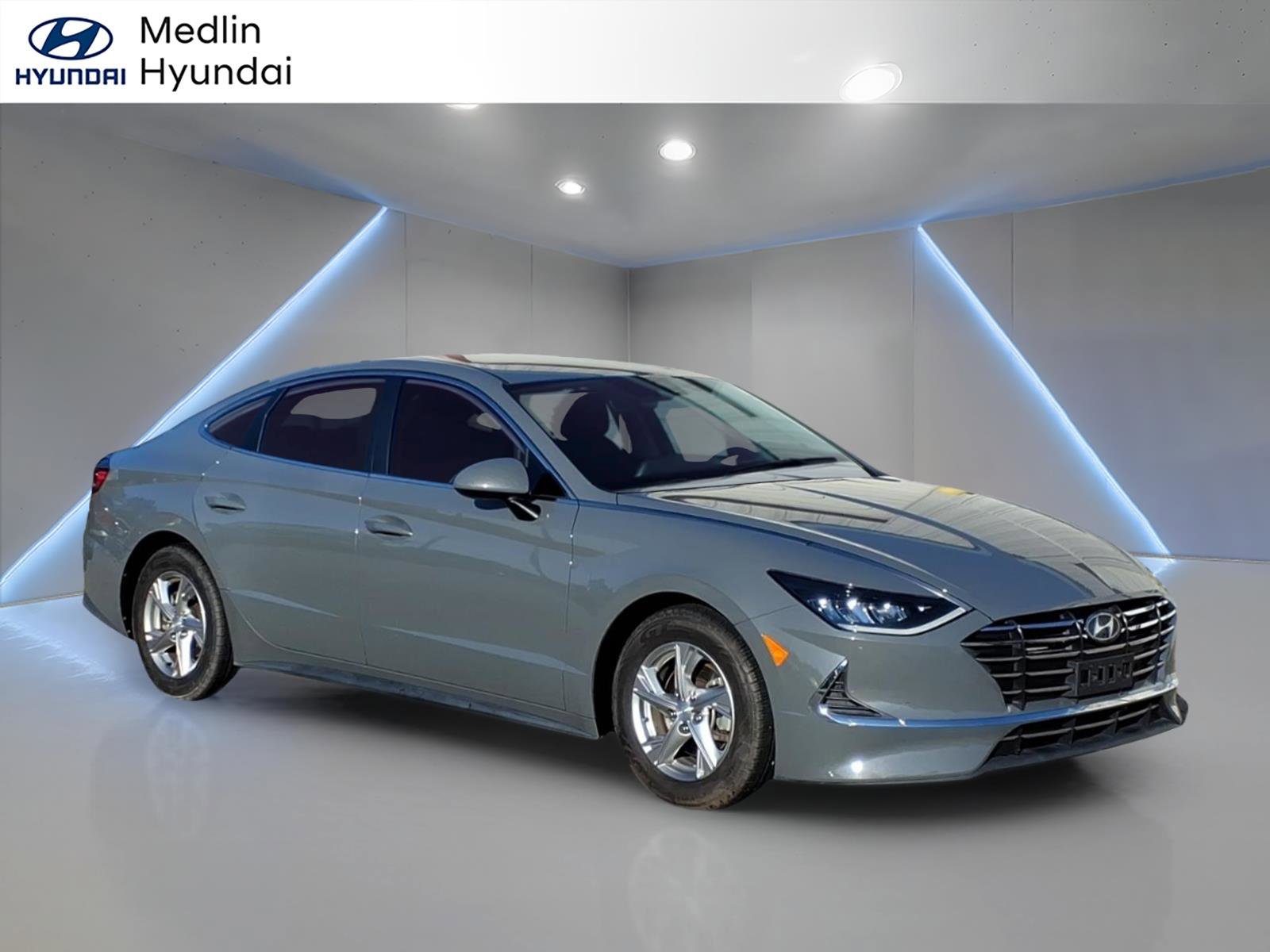 Used 2021 Hyundai Sonata SE image 1