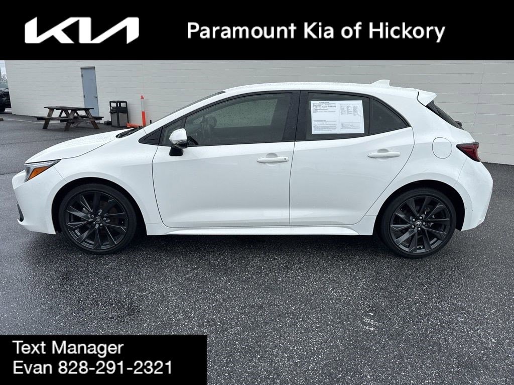 Used 2023 Toyota Corolla XSE image 4