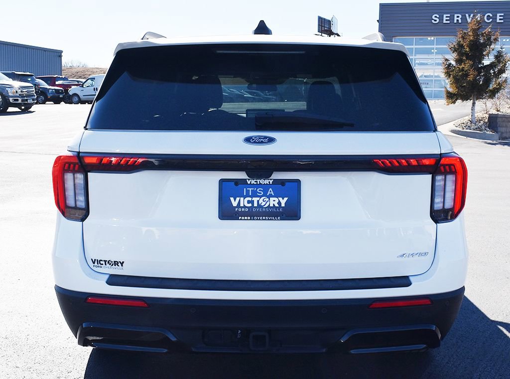 Used 2025 Ford Explorer ST-Line AWD/4WD image 27