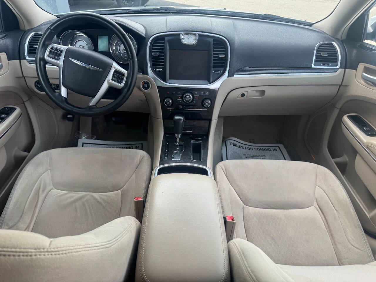 Used 2011 Chrysler 300 RWD image 15
