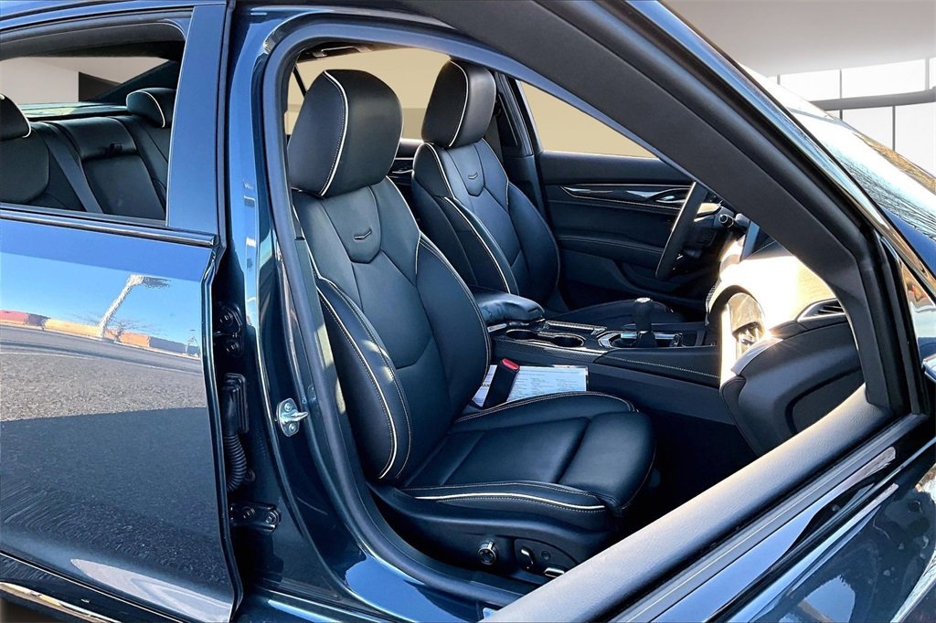 Certified 2025 Cadillac CT5 V Blackwing image 7