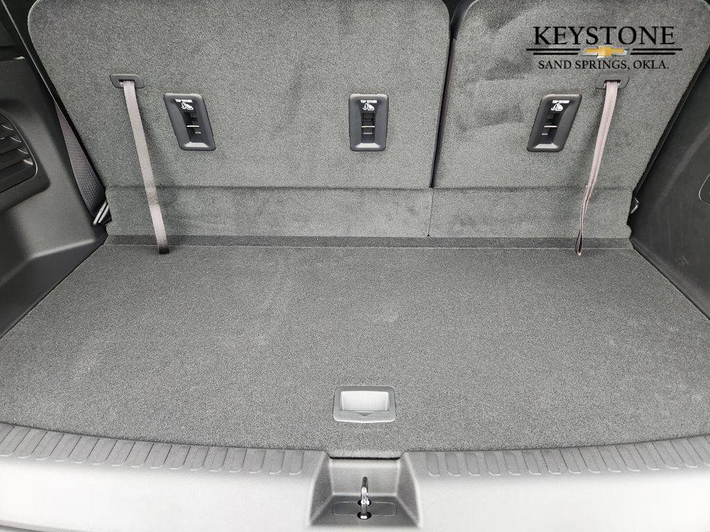 New 2026 Chevrolet Traverse LT w/ Driver Confidence Package image 33