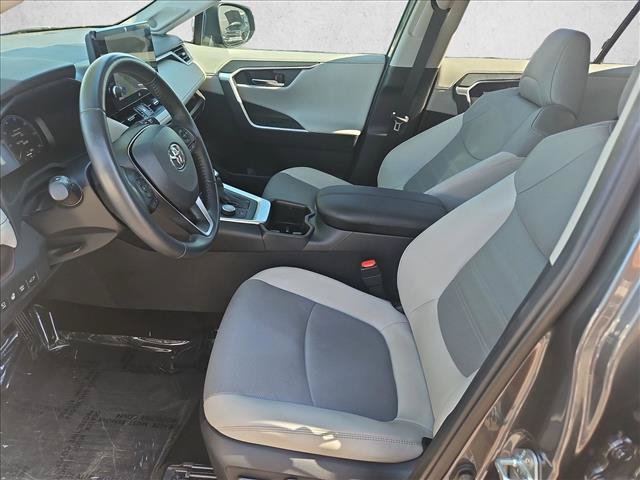 Used 2024 Toyota RAV4 Limited w/ Advanced Technology Package AWD/4WD image 17
