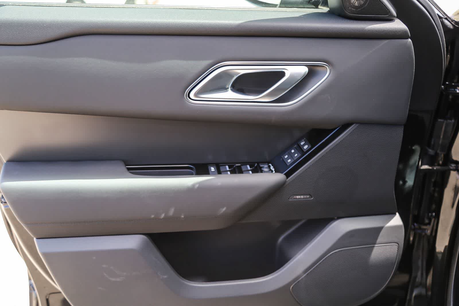 New 2026 Land Rover Range Rover Velar S AWD/4WD image 20