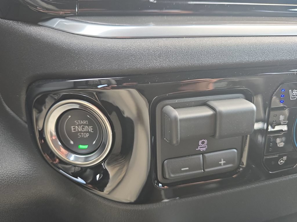 New 2026 Chevrolet Silverado 1500 High Country AWD/4WD image 36