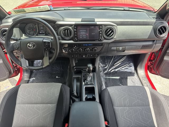 Used 2022 Toyota Tacoma TRD Sport w/ Technology Package AWD/4WD image 9