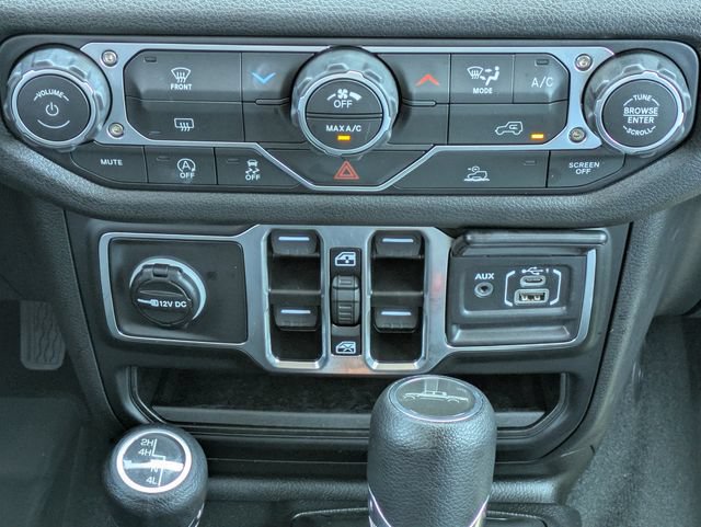 Certified 2026 Jeep Gladiator Sport AWD/4WD image 14