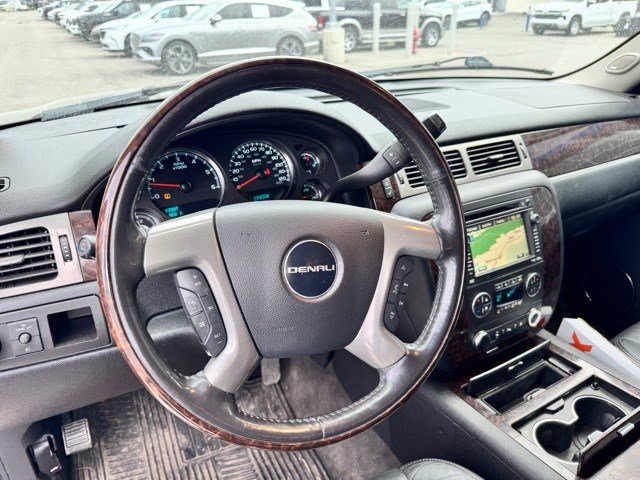 Used 2011 GMC Yukon XL Denali image 8