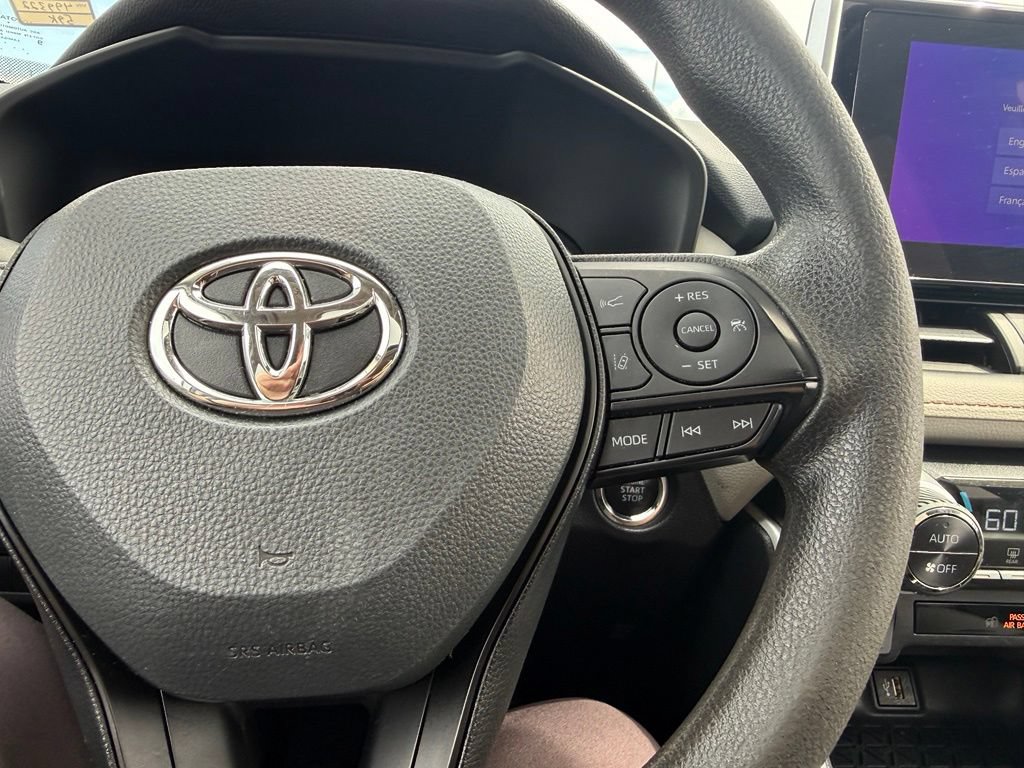 Used 2025 Toyota RAV4 XLE w/ Convenience Package AWD/4WD image 23