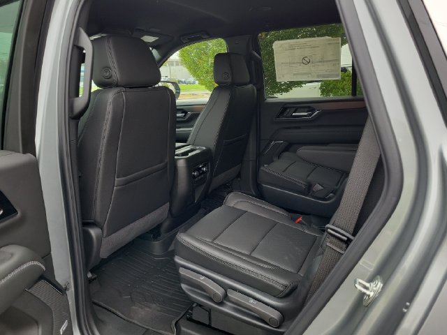 New 2026 GMC Yukon Denali AWD/4WD image 13