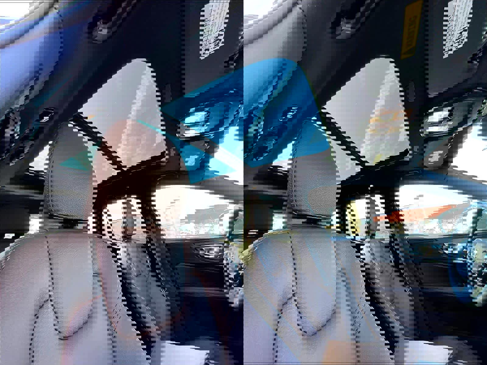 Used 2025 Volvo V60 B5 Cross Country Plus image 25