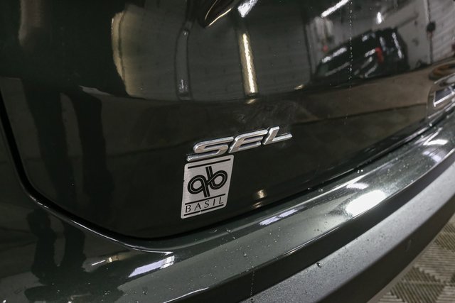 Used 2022 Ford Edge SEL w/ Convenience Package image 9