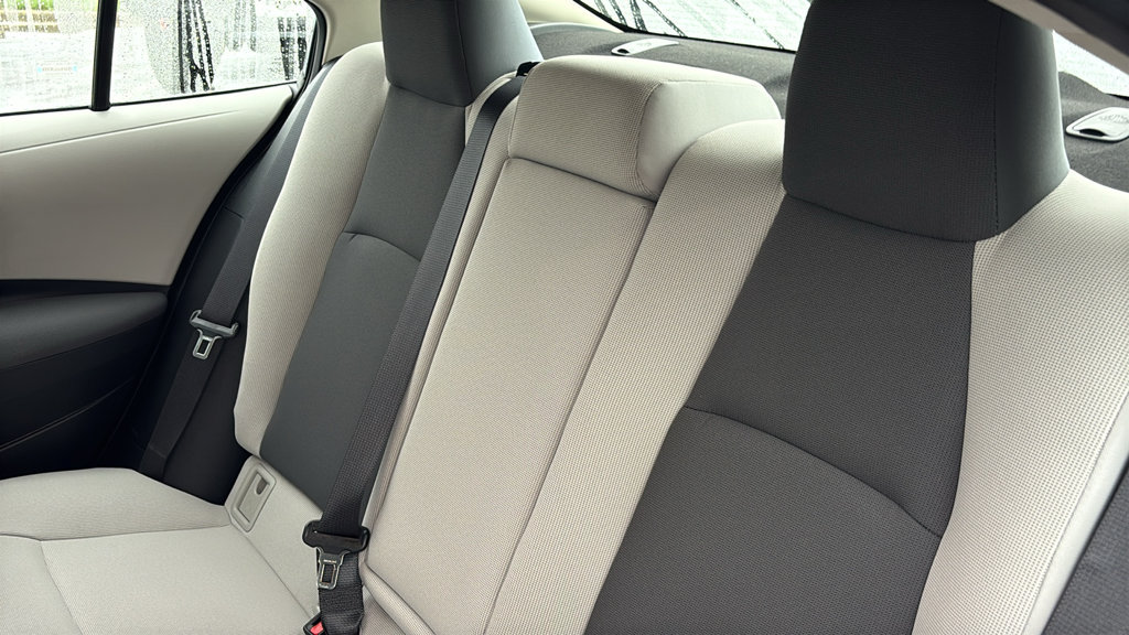 Used 2022 Toyota Corolla LE w/ Carpet Mat Package (TMS) FWD image 23