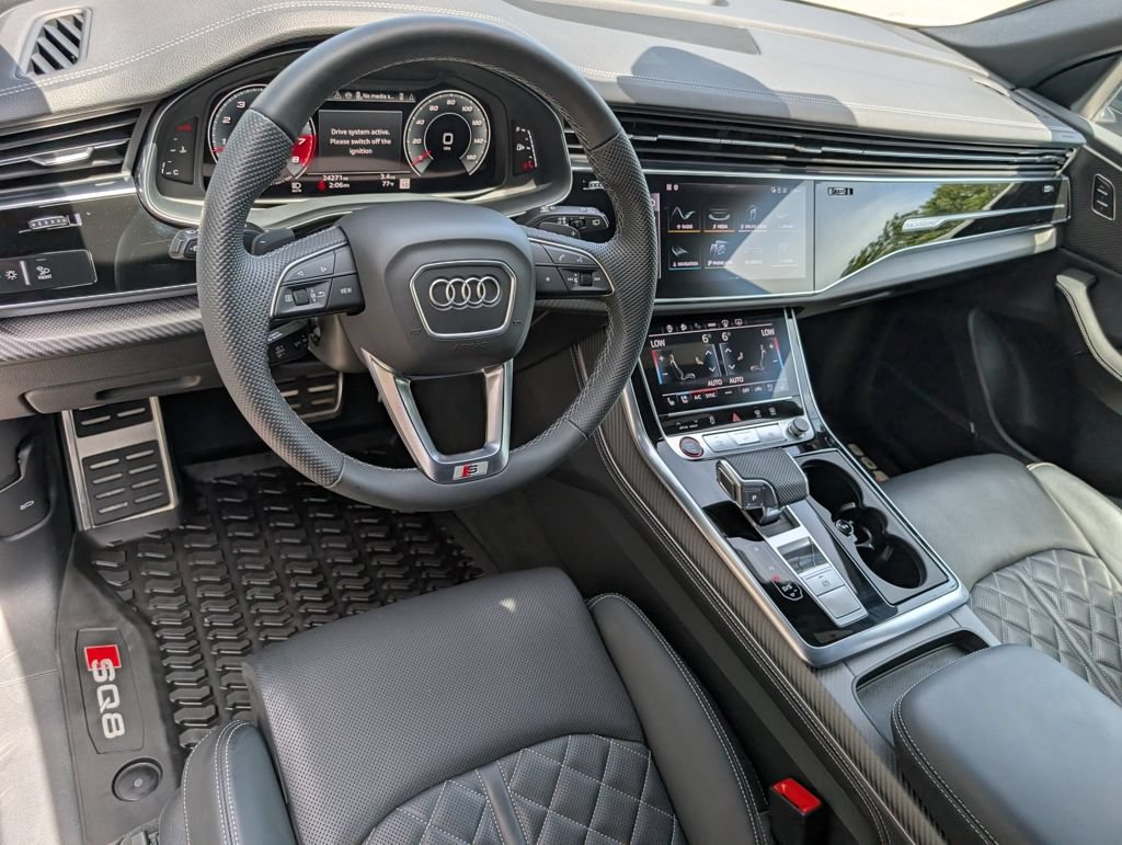 Used 2025 Audi SQ8 Prestige AWD/4WD video 4