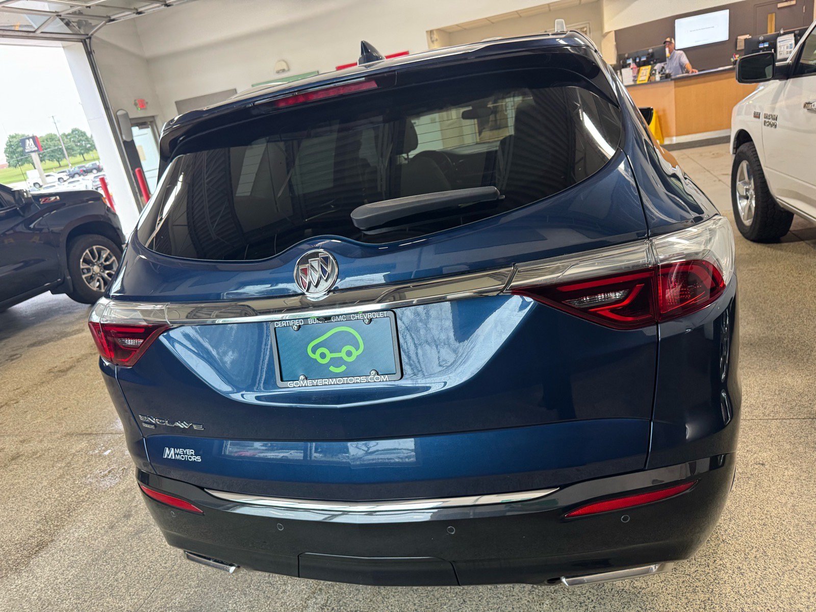 Certified 2023 Buick Enclave Essence w/ Experience Buick Package AWD/4WD image 5