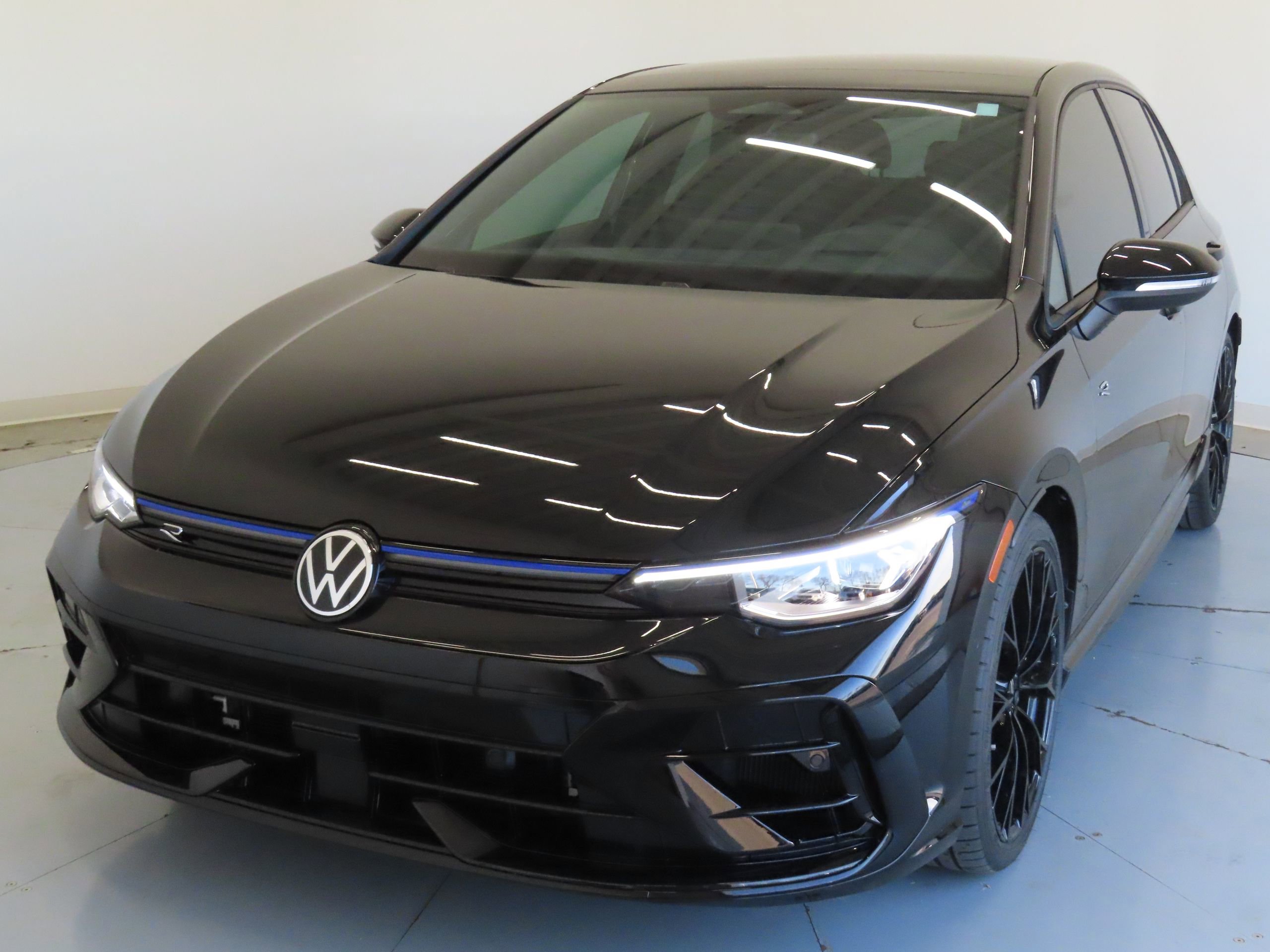 New 2026 Volkswagen Golf image 9