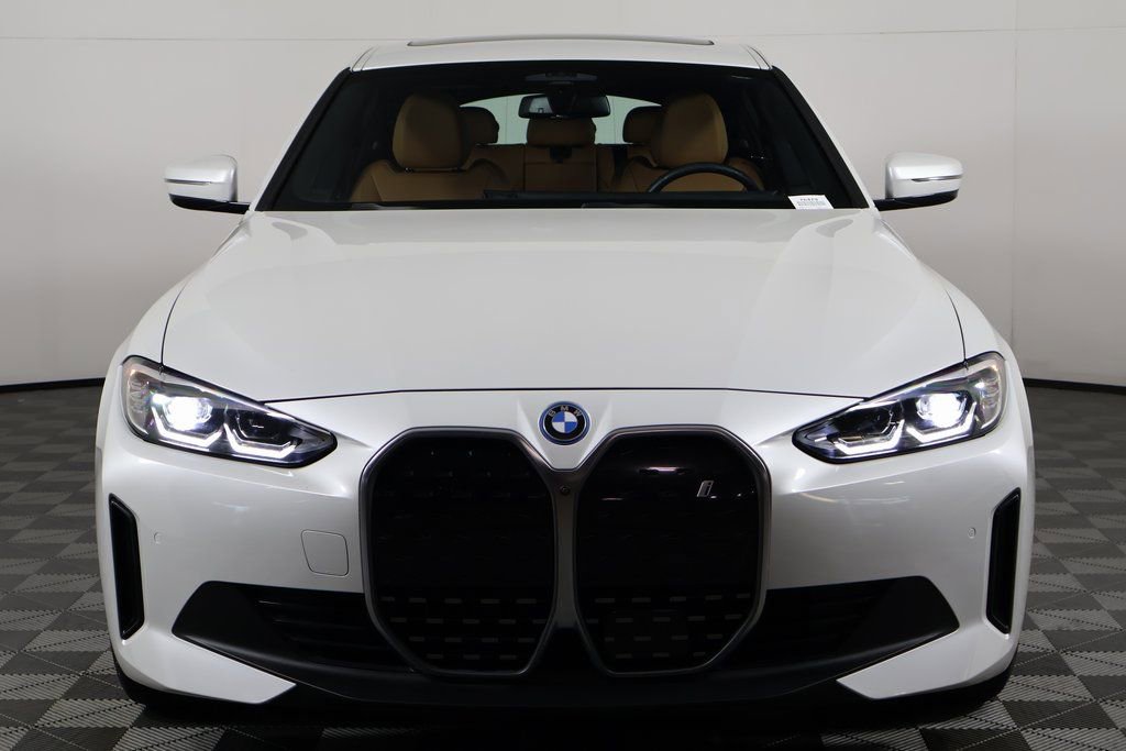 Used 2023 BMW i4 eDrive35 image 2