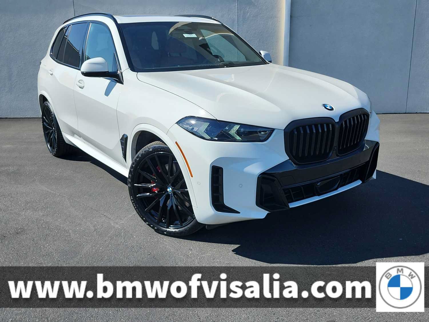 Used 2024 BMW X5 xDrive40i w/ M Sport Package AWD/4WD video 1