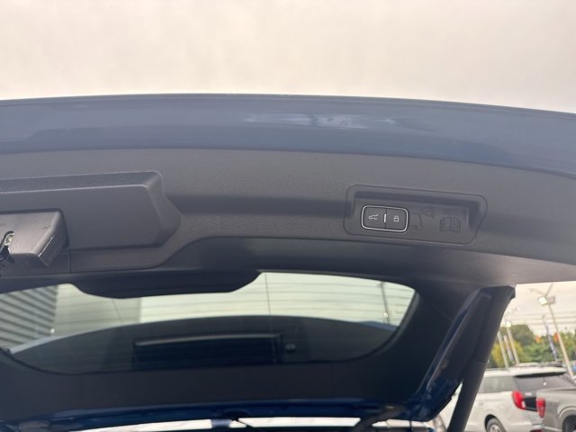 Used 2023 Ford Explorer ST image 33