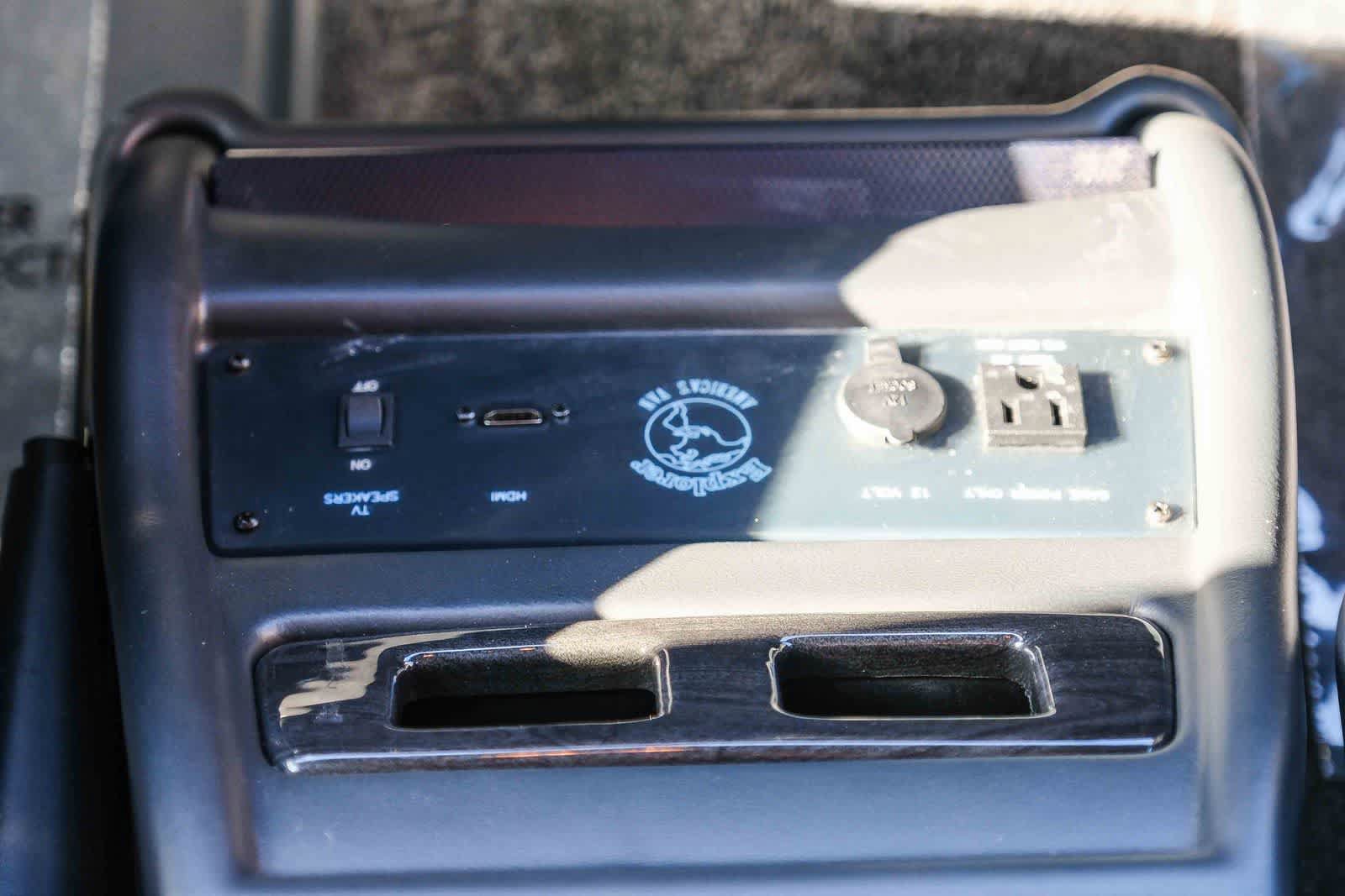 Used 2020 Mercedes-Benz Sprinter 3500 w/ Windows All Around Package image 20
