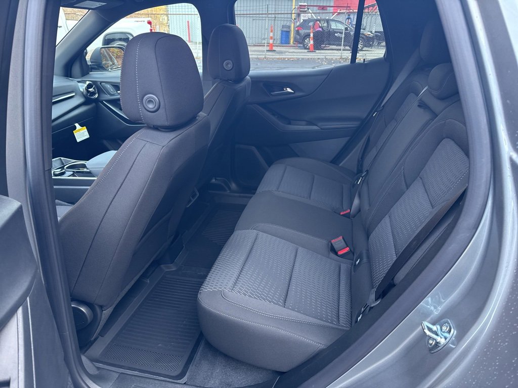 New 2026 Chevrolet Equinox LT image 11