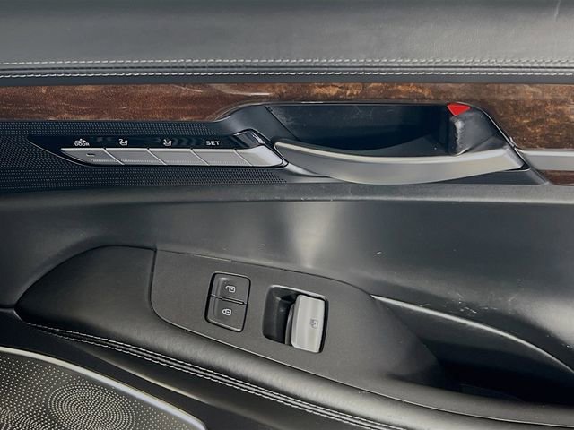 Used 2018 Genesis G90 5.0 Ultimate image 32